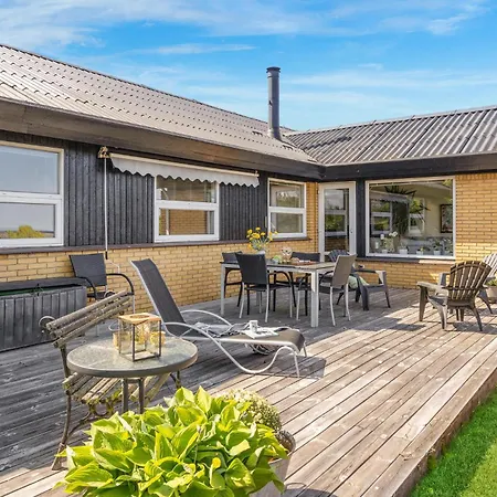 Pet Friendly In With Wifi Holiday home *